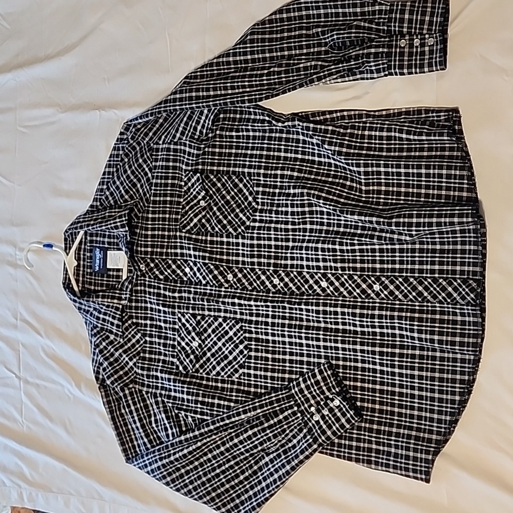 Black Plaid Wrangler Button Down